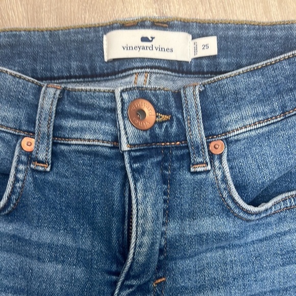 Vineyard Vines High Rise Jean Shorts size 25 elastic mix super comfy! - Picture 2 of 7